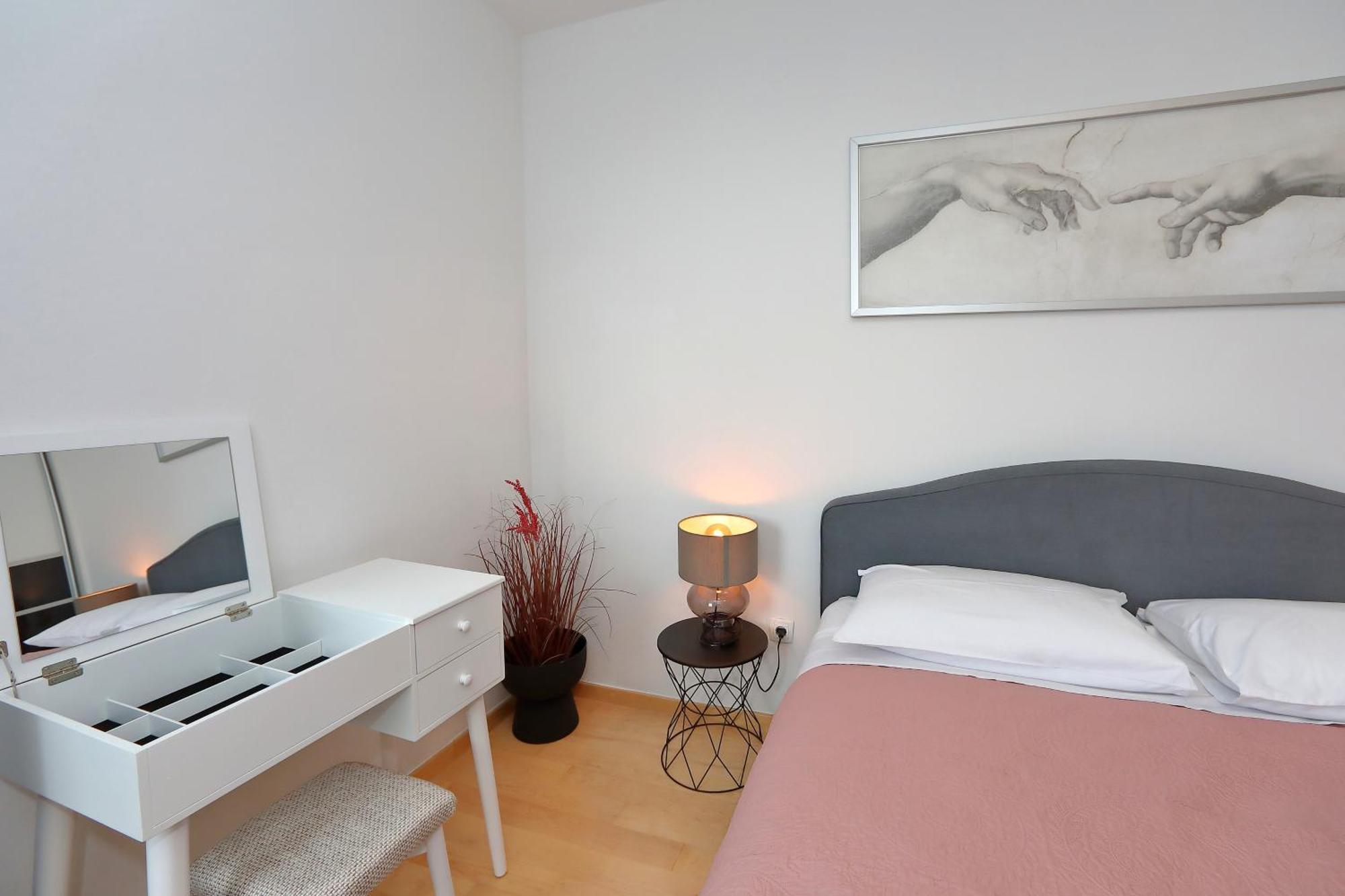 Apartman Tea Maraska Zadar Exteriör bild